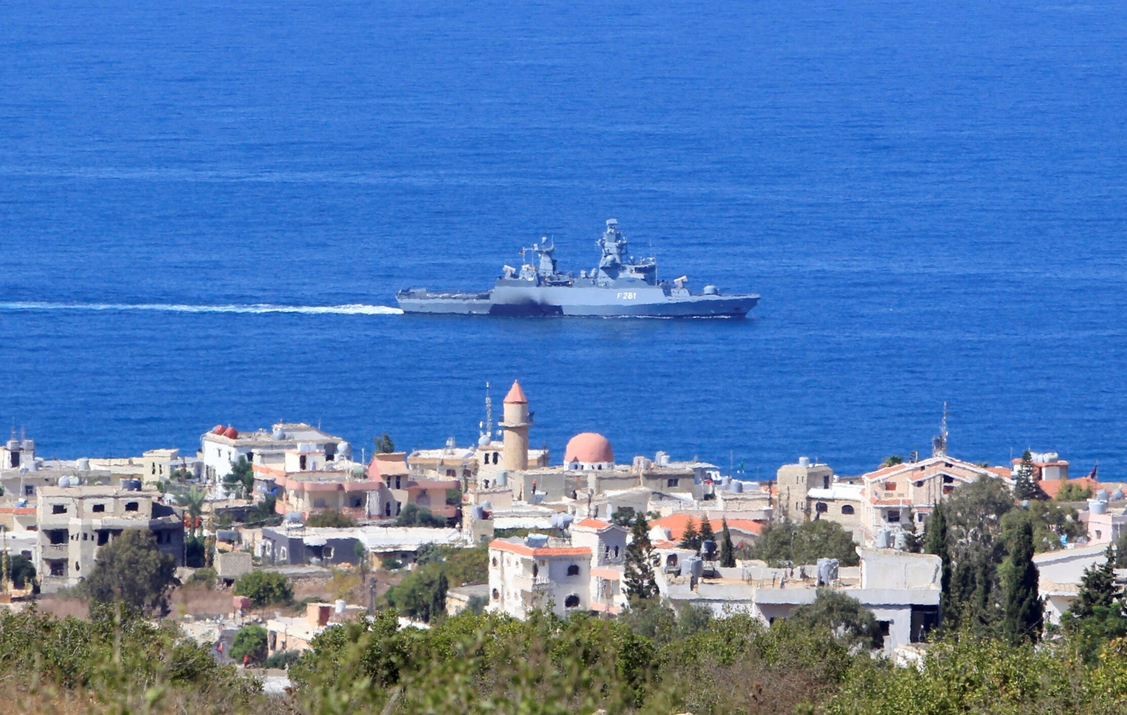 Israël liban. Средиземное море Ливан. Батрун Ливан. Ливан море. Граница Израиля и Ливана.